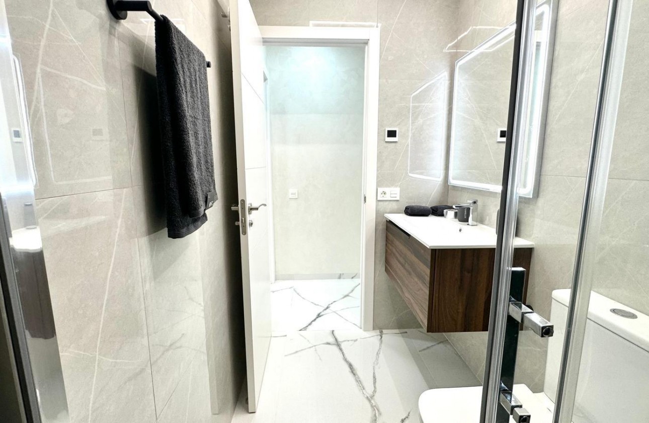 Reventa - Apartamento / piso - Torrevieja - Playa del Cura