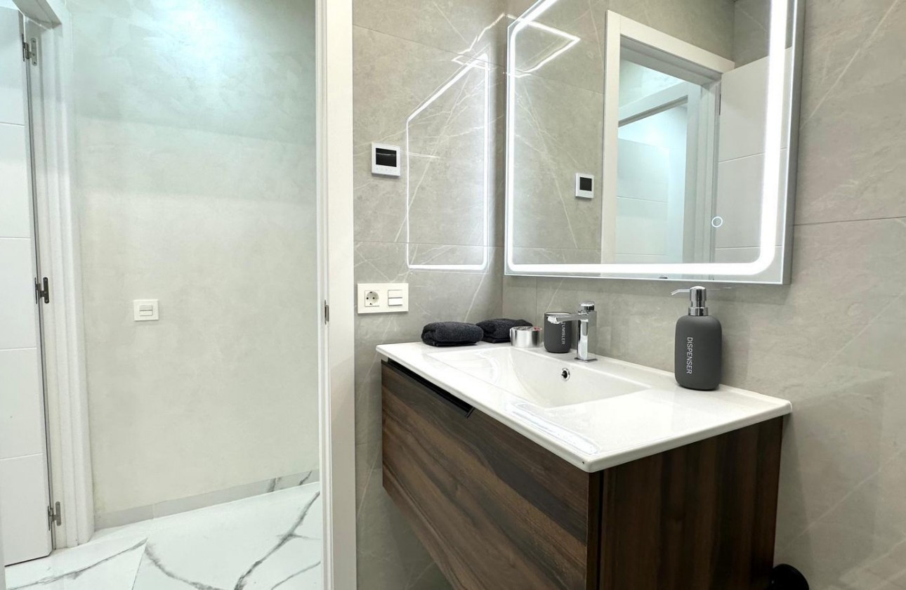 Reventa - Apartamento / piso - Torrevieja - Playa del Cura