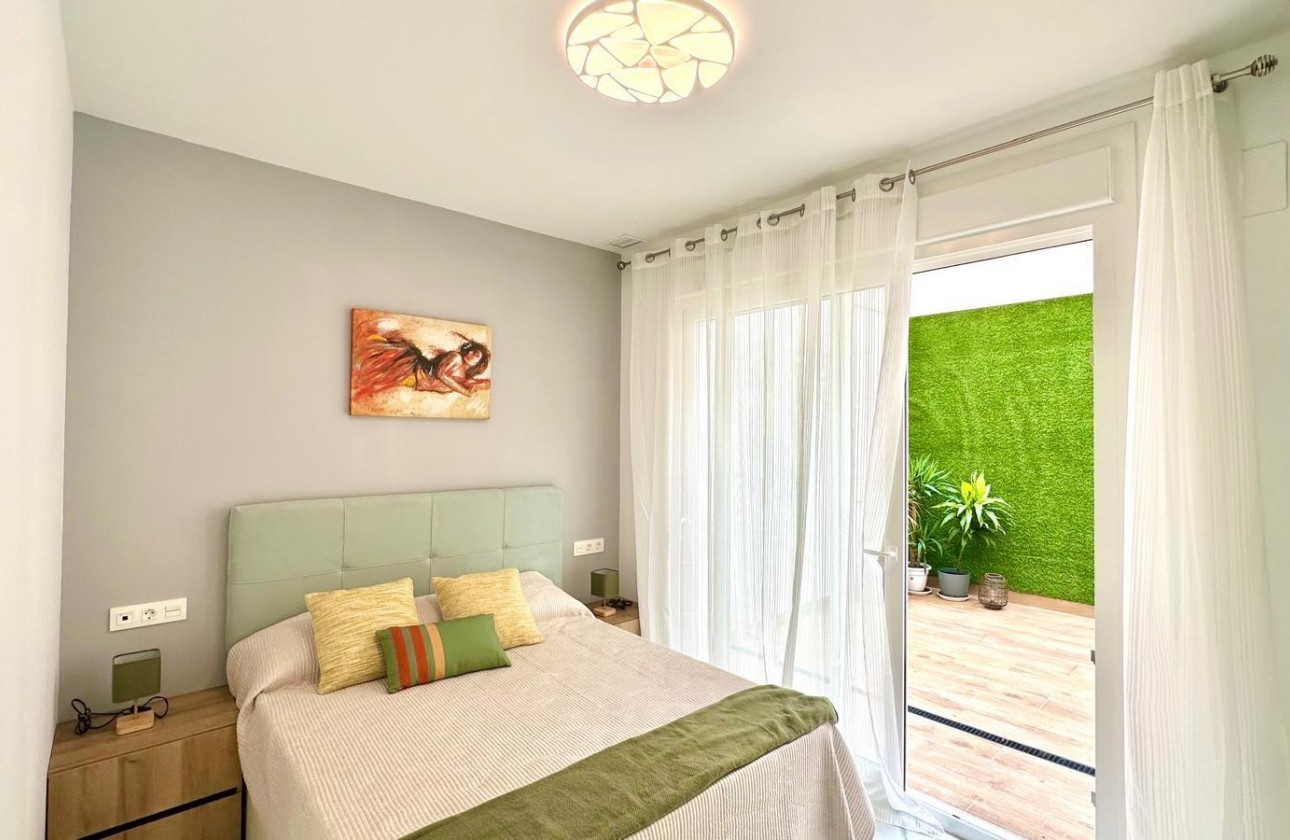 Reventa - Apartamento / piso - Torrevieja - Playa del Cura