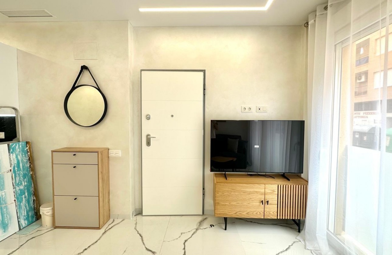Reventa - Apartamento / piso - Torrevieja - Playa del Cura