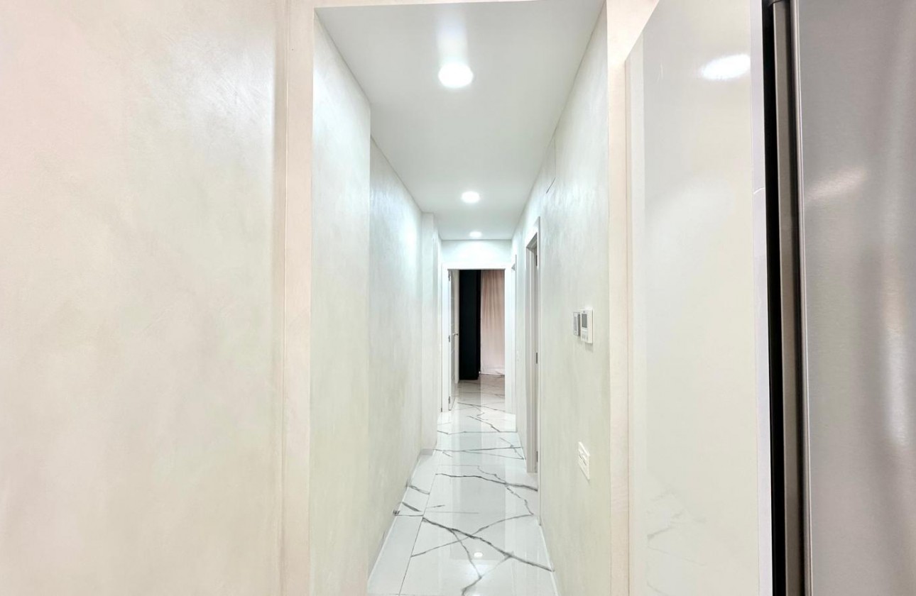Reventa - Apartamento / piso - Torrevieja - Playa del Cura
