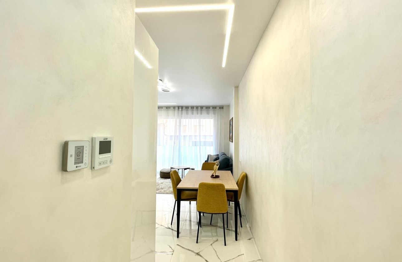Reventa - Apartamento / piso - Torrevieja - Playa del Cura