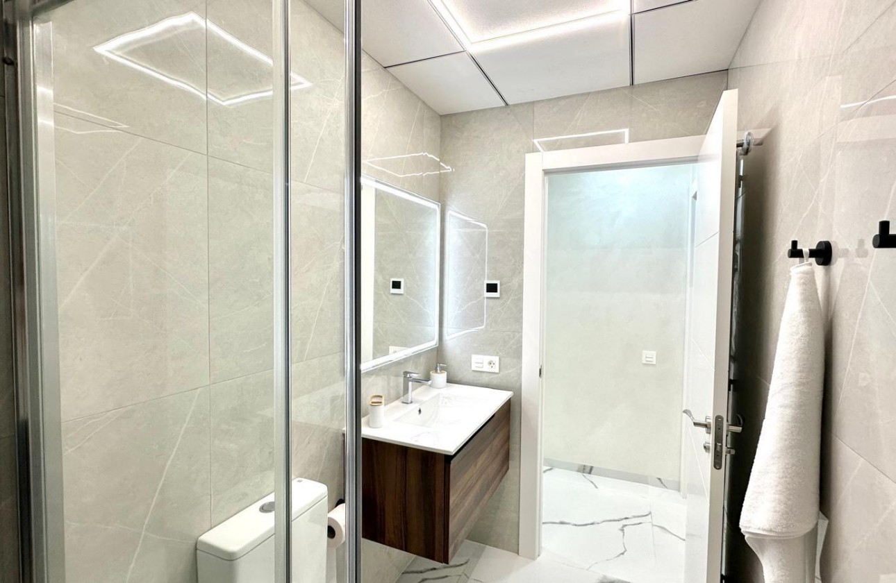 Reventa - Apartamento / piso - Torrevieja - Playa del Cura