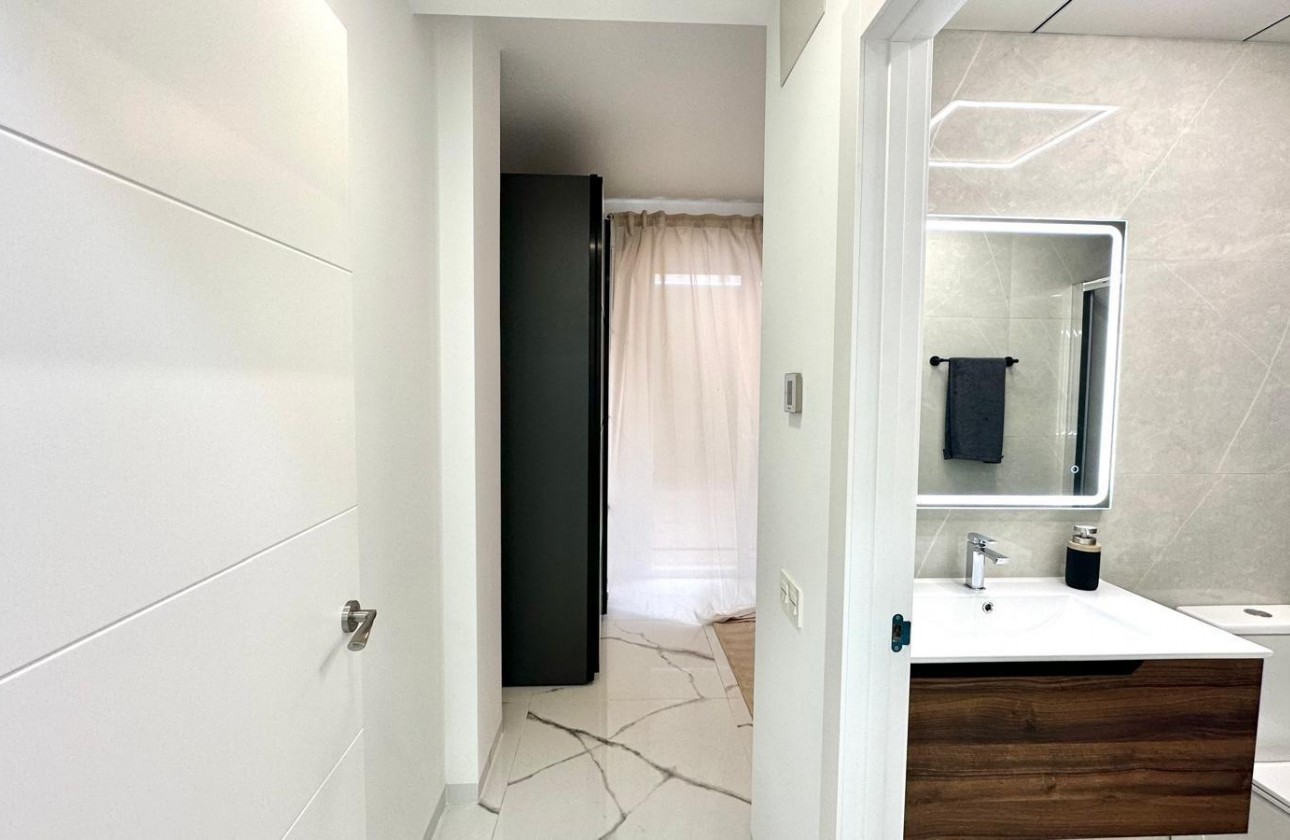 Reventa - Apartamento / piso - Torrevieja - Playa del Cura
