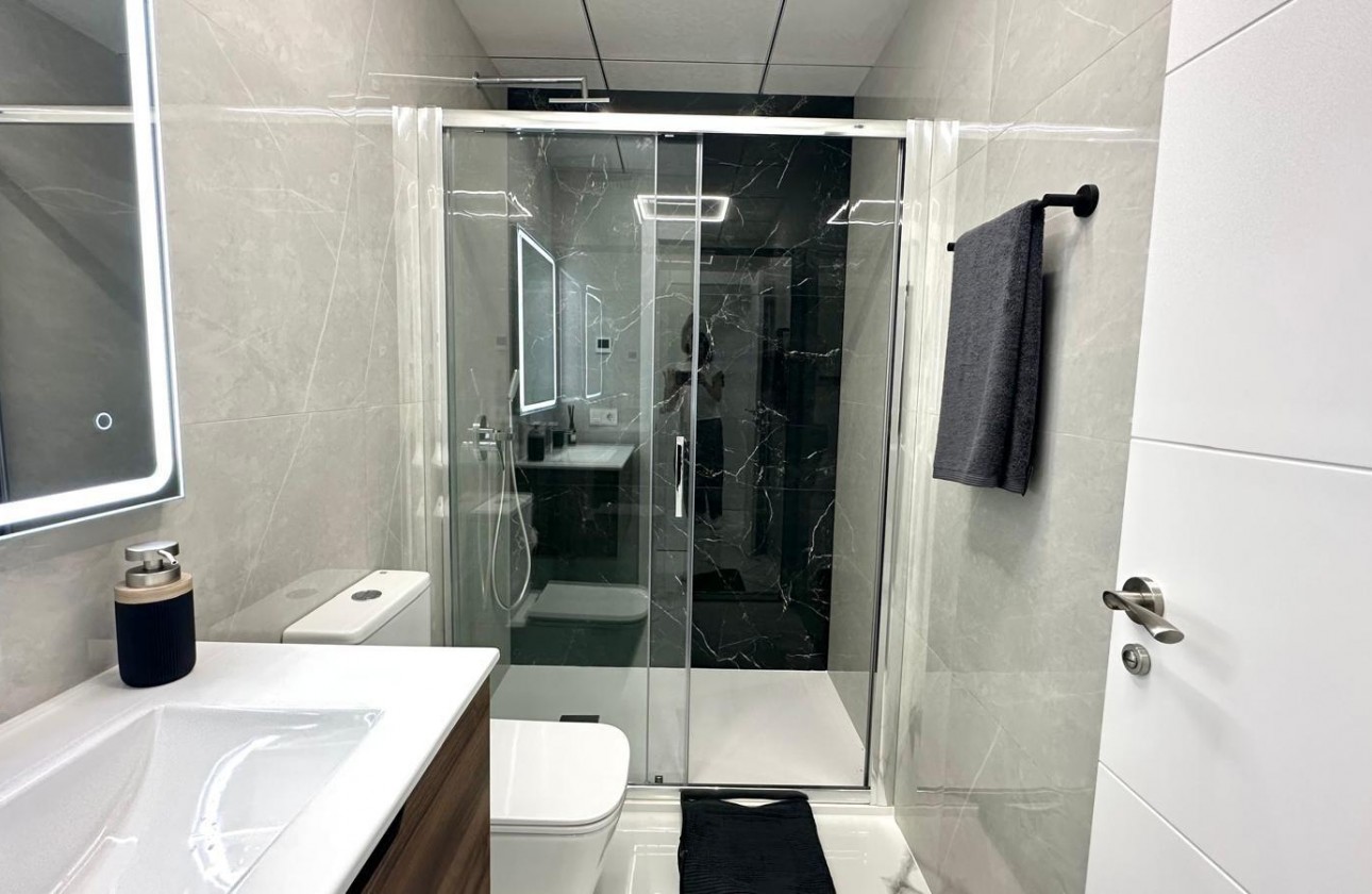 Reventa - Apartamento / piso - Torrevieja - Playa del Cura