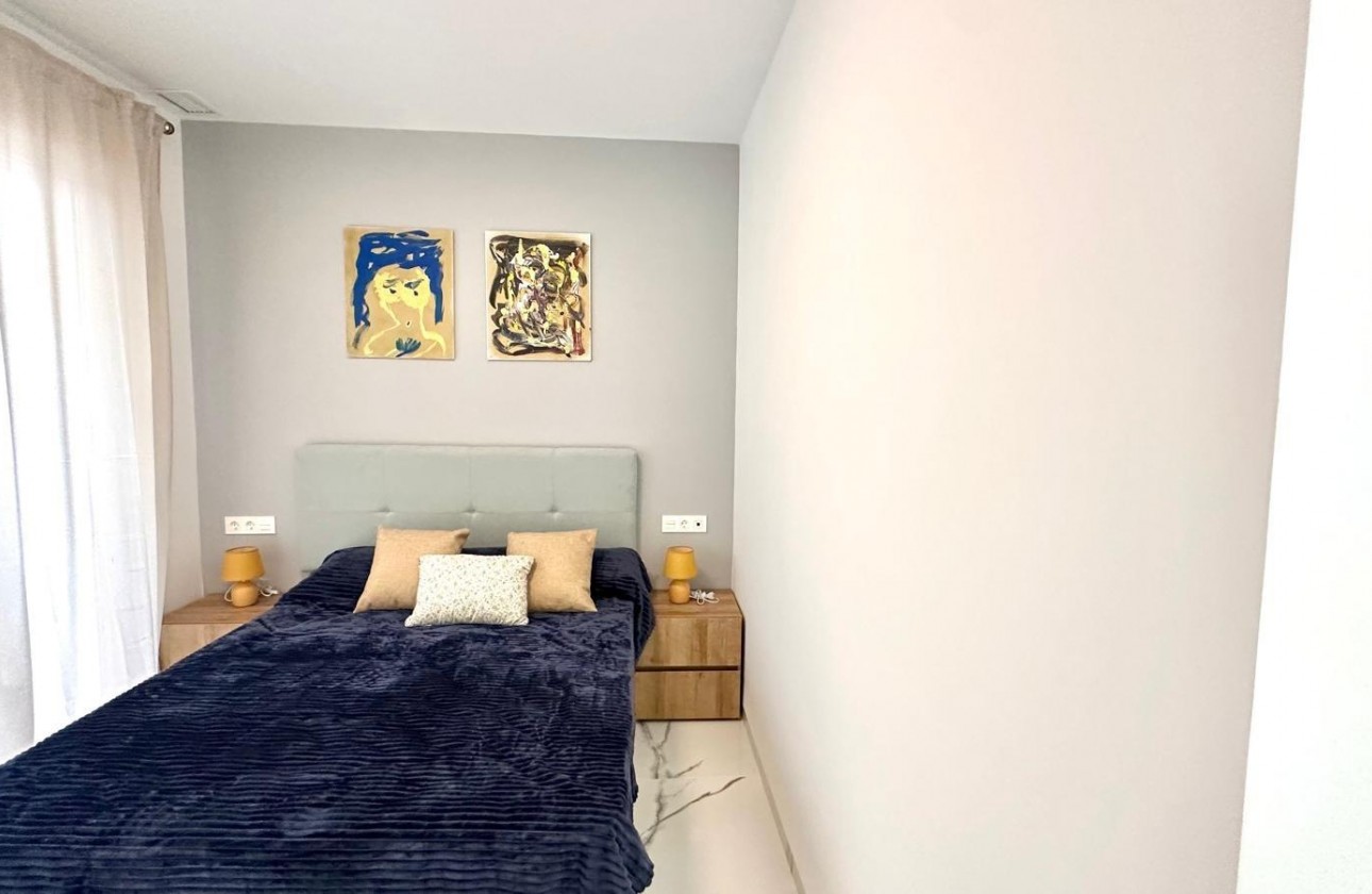Reventa - Apartamento / piso - Torrevieja - Playa del Cura