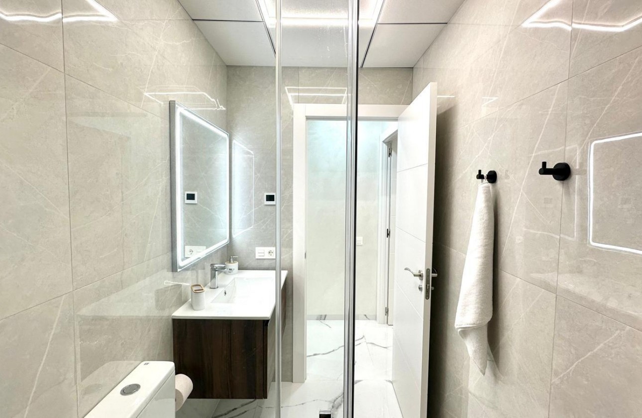 Reventa - Apartamento / piso - Torrevieja - Playa del Cura