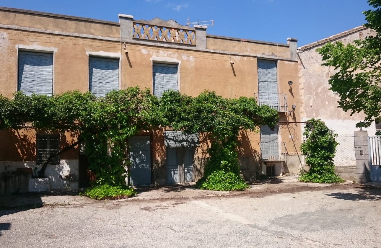 Reventa - Property - Villena - Inland
