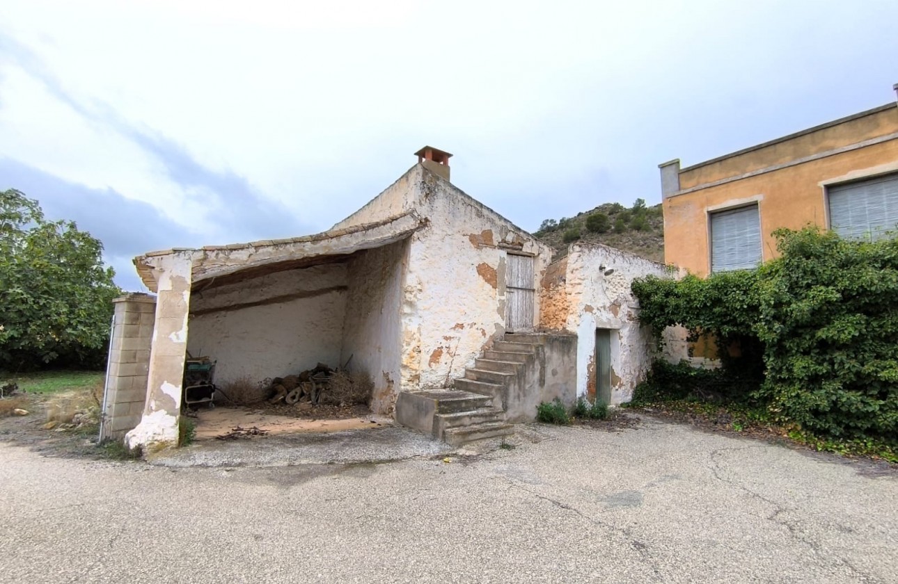 Reventa - Property - Villena - Inland