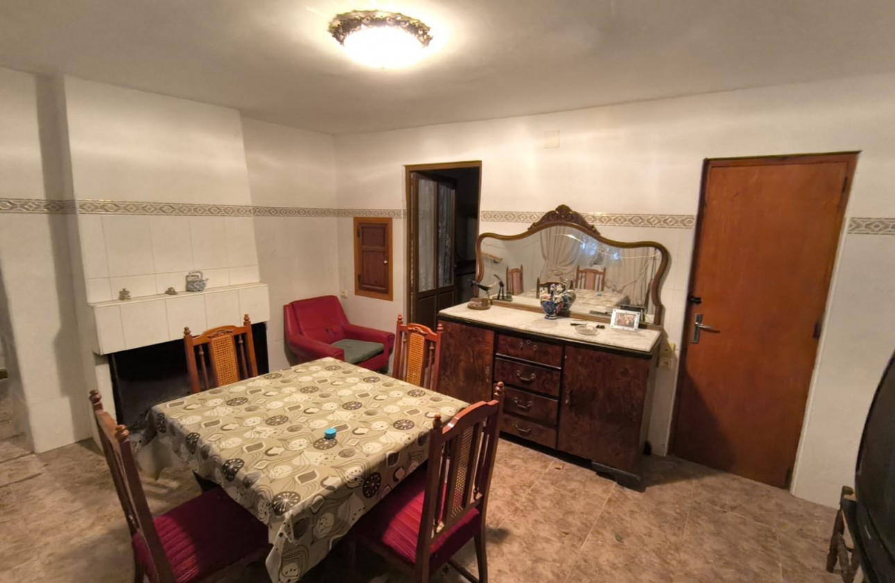 Reventa - Property - Villena - Inland