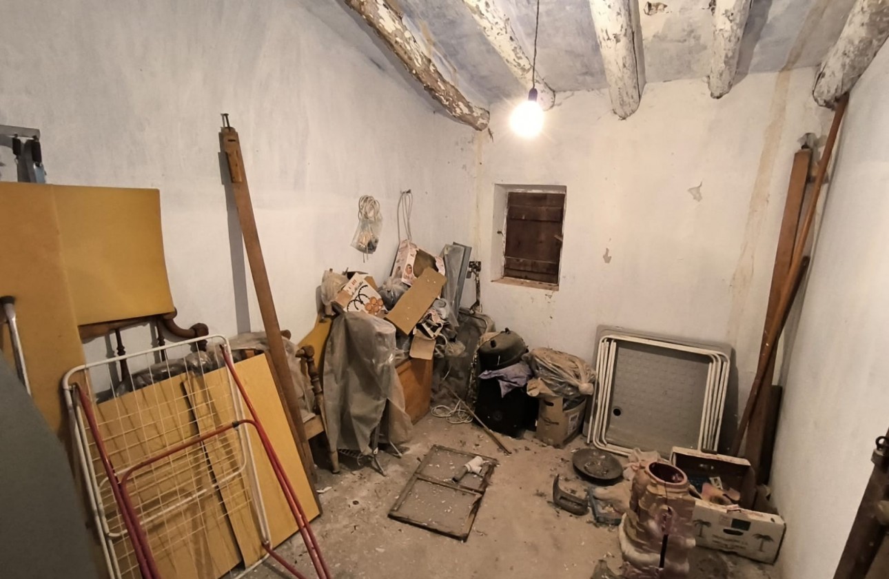 Reventa - Property - Villena - Inland