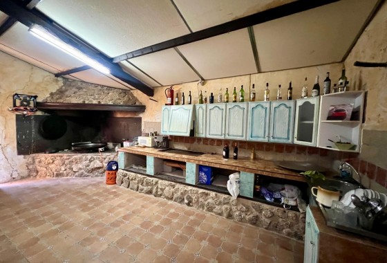 Revente - Property - Yecla - Inland