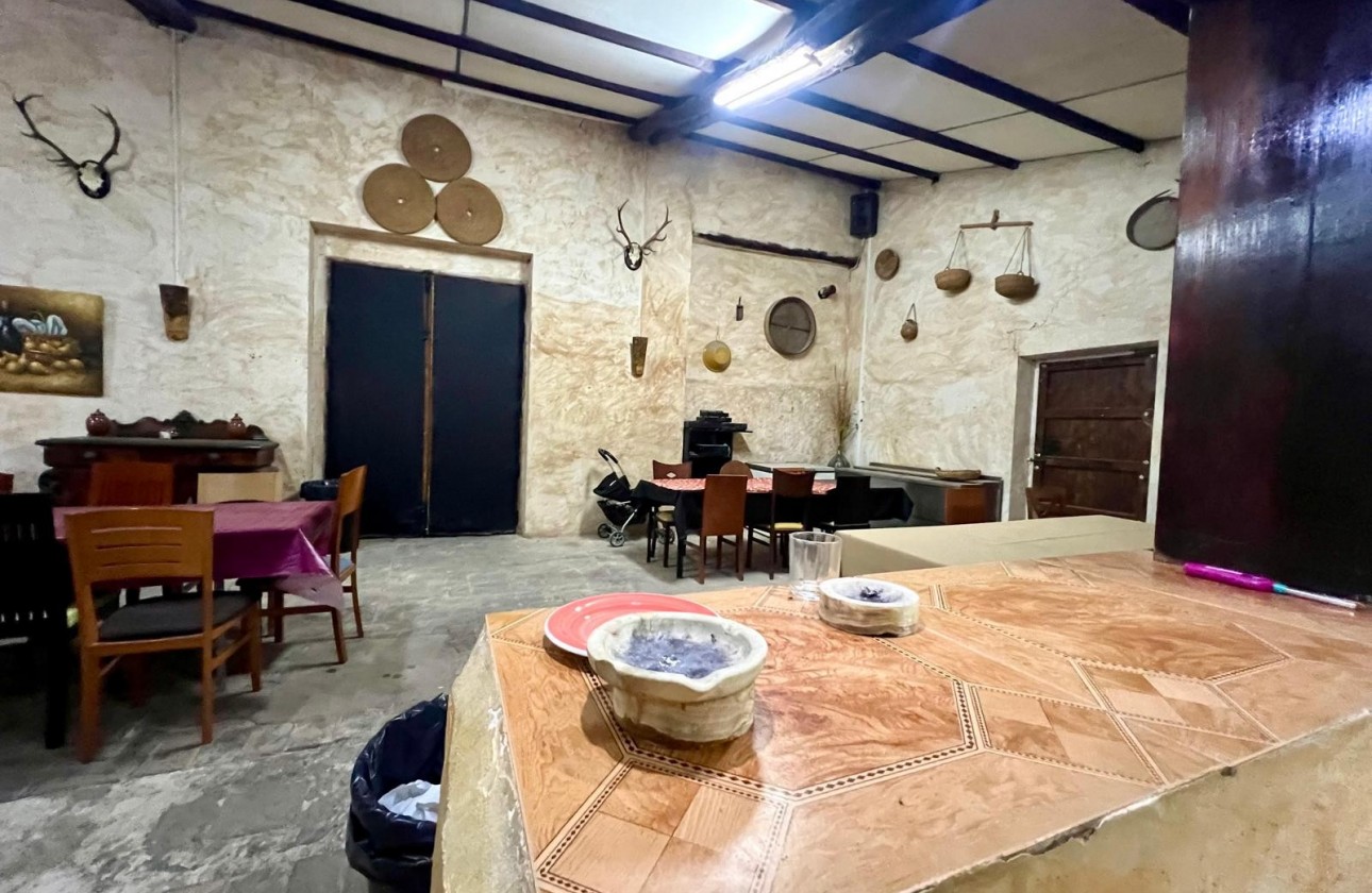Revente - Property - Yecla - Inland