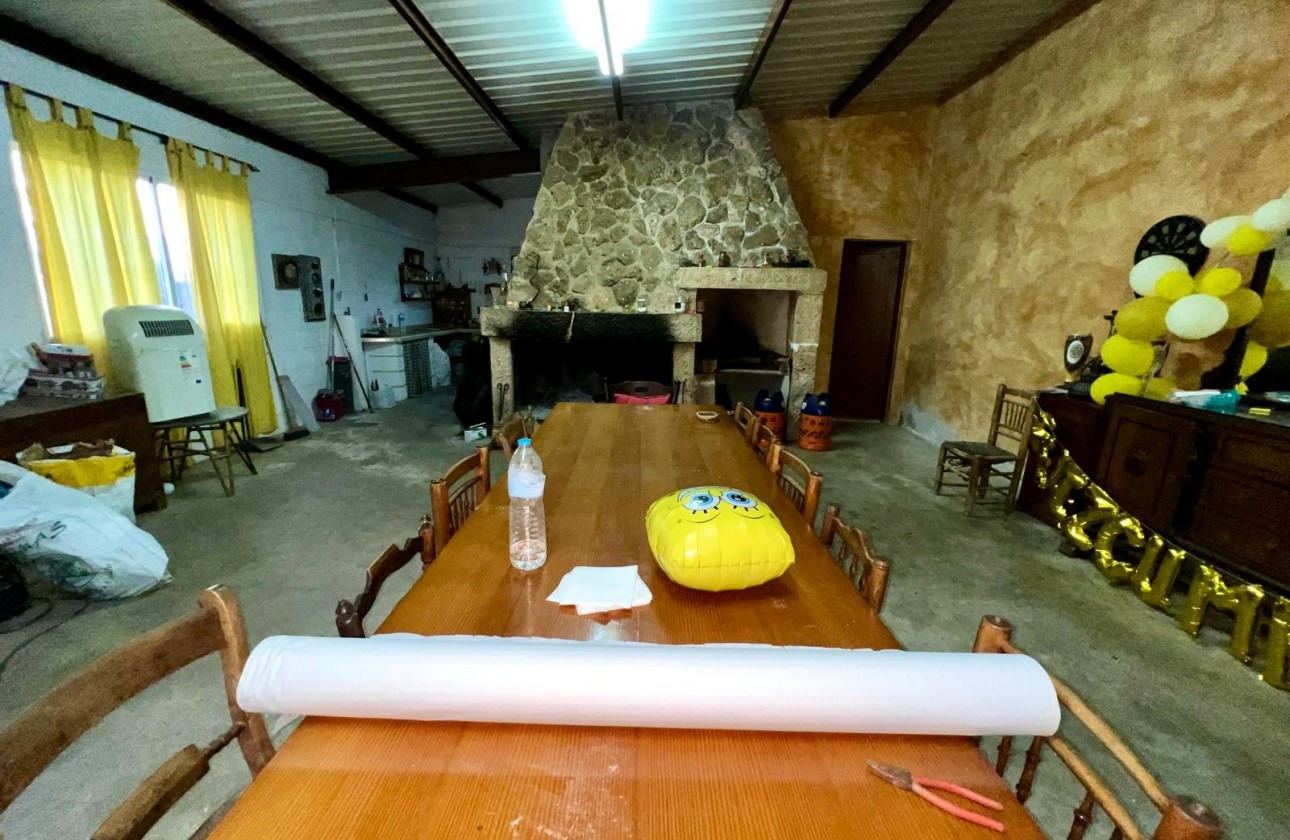 Revente - Property - Yecla - Inland