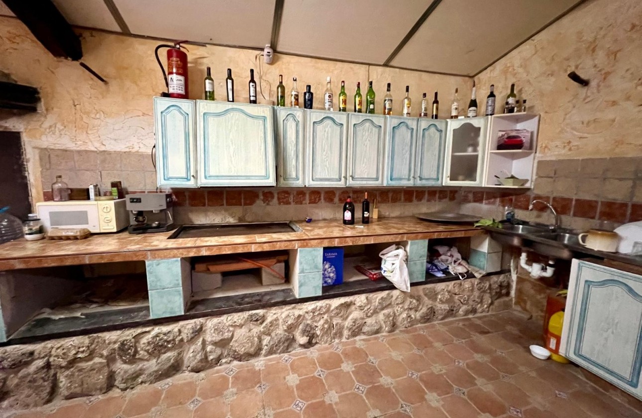 Revente - Property - Yecla - Inland