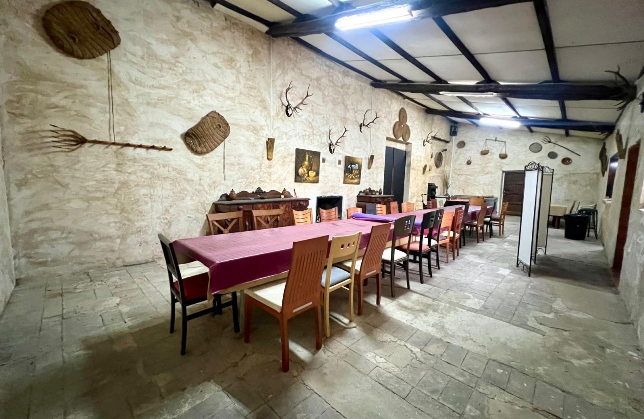 Revente - Property - Yecla - Inland