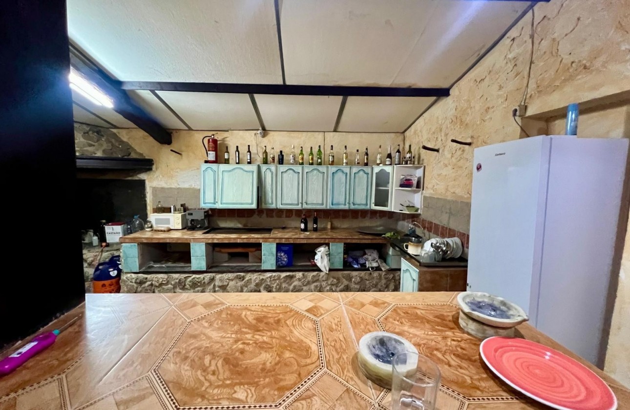 Revente - Property - Yecla - Inland
