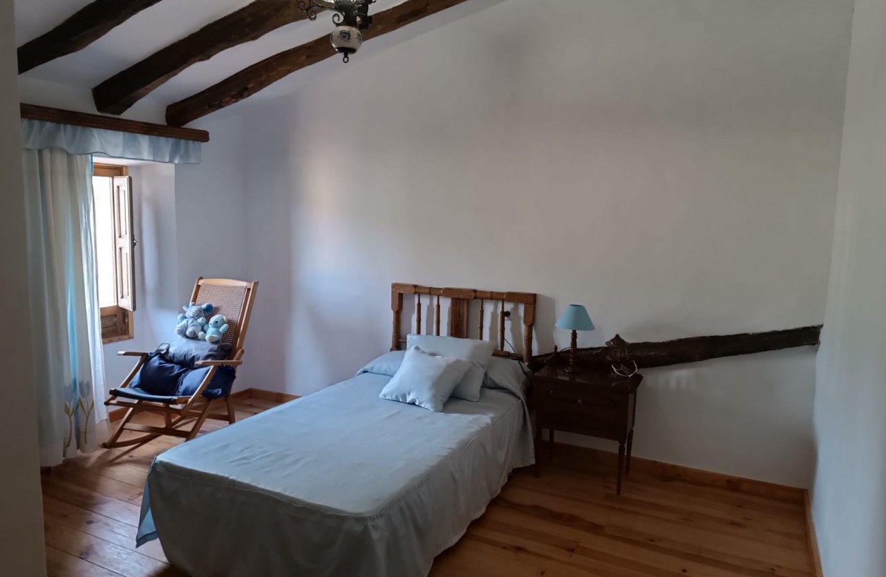 Revente - Property - Yecla - Inland