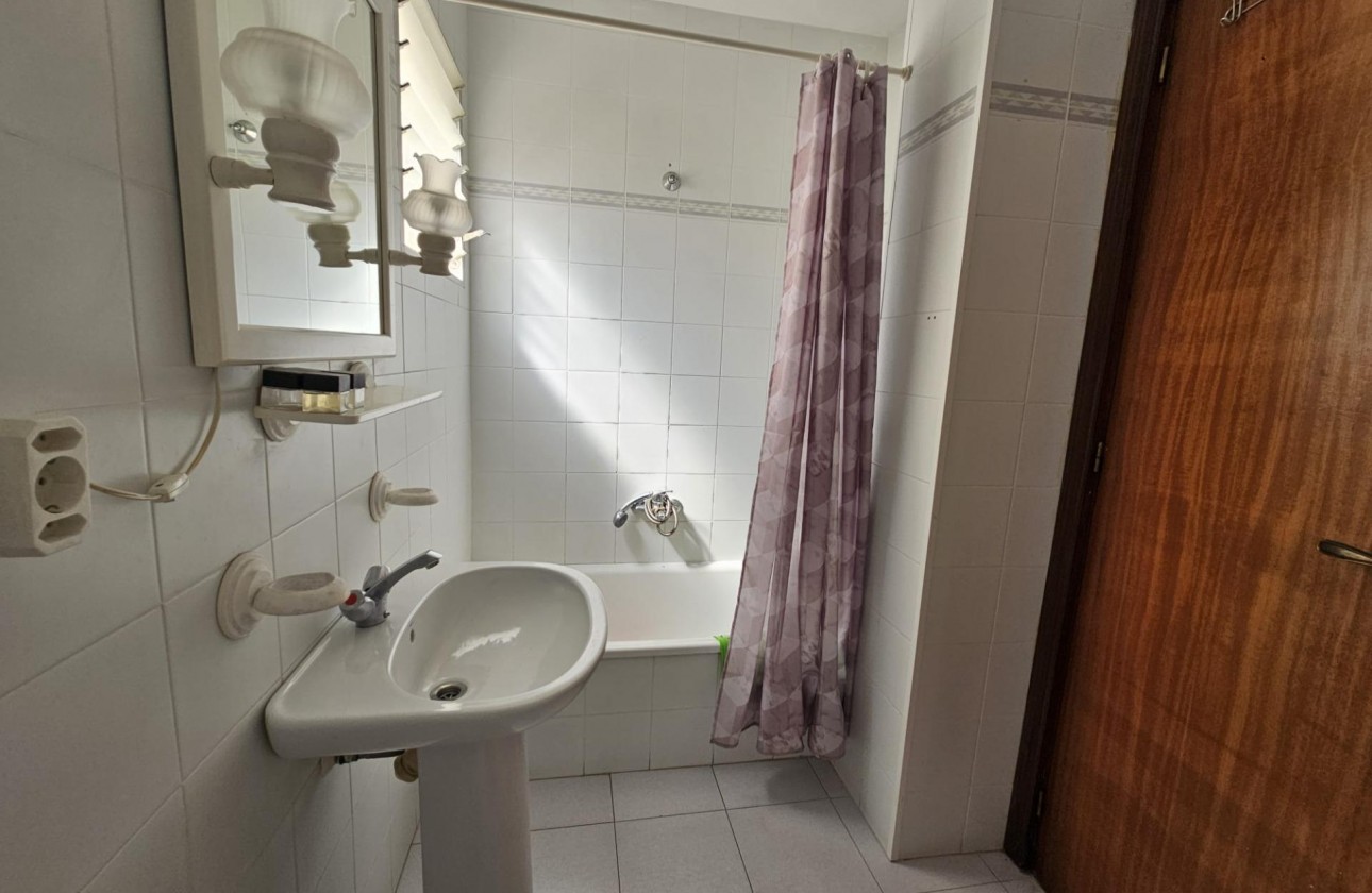 Resale - Apartment / flat - Torrevieja - Centro