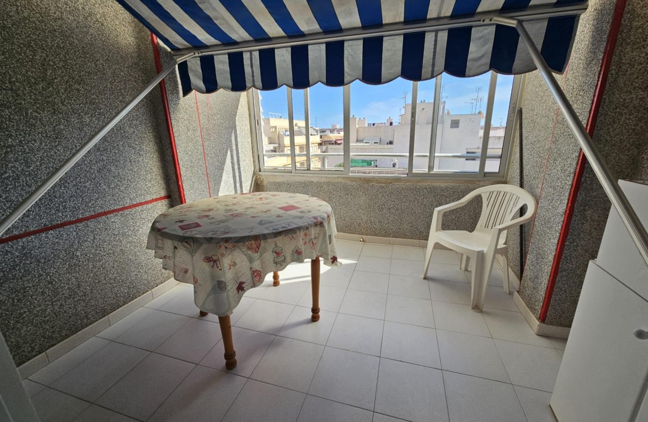 Resale - Apartment / flat - Torrevieja - Centro
