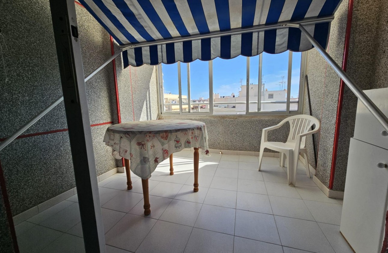 Resale - Apartment / flat - Torrevieja - Centro