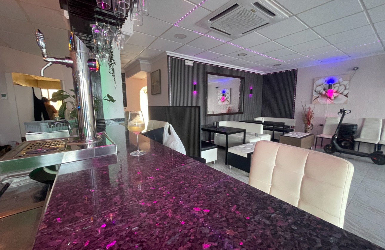 Revente - Commercial - Torrevieja - Costa Blanca