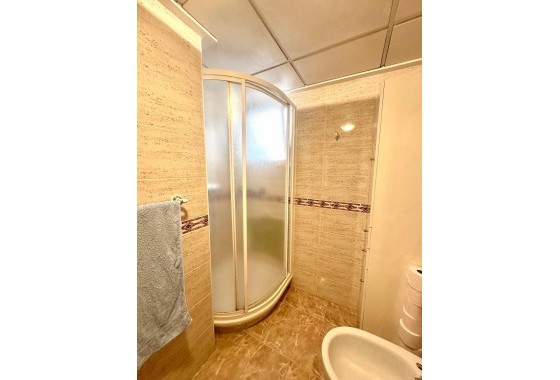 Reventa - Apartamento / piso - Torrevieja - Playa del Cura