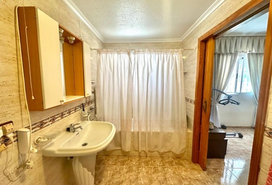 Reventa - Apartamento / piso - Torrevieja - Playa del Cura