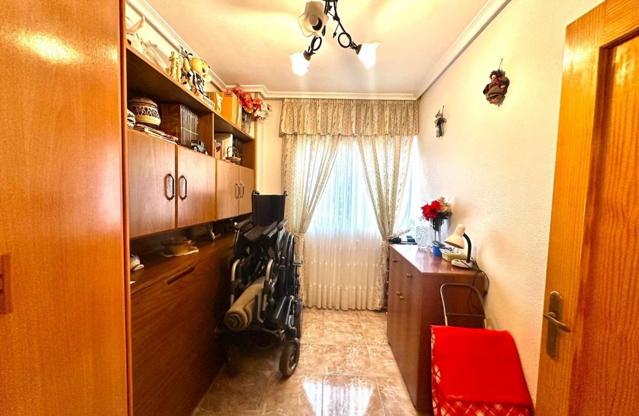 Reventa - Apartamento / piso - Torrevieja - Playa del Cura