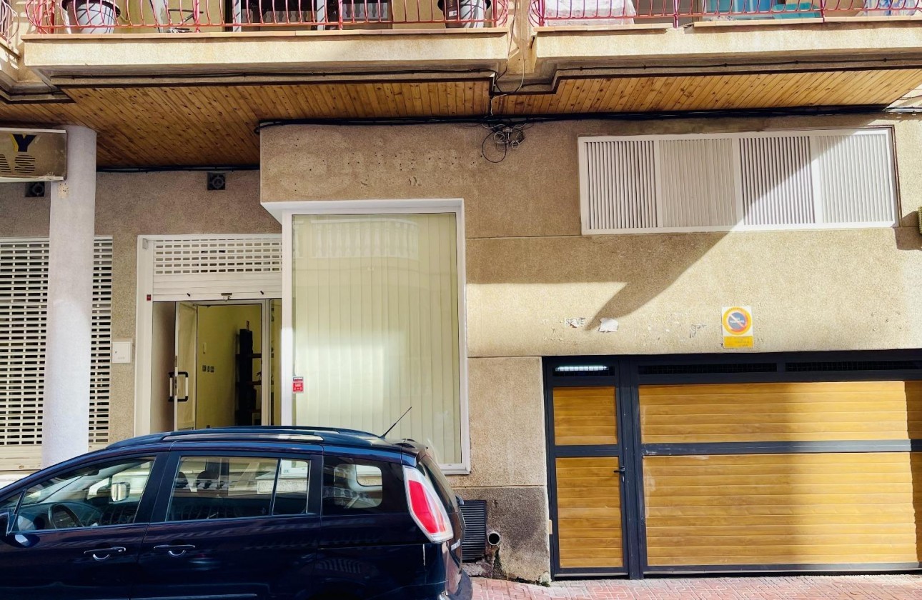Reventa - Comercial - Torrevieja - Centro