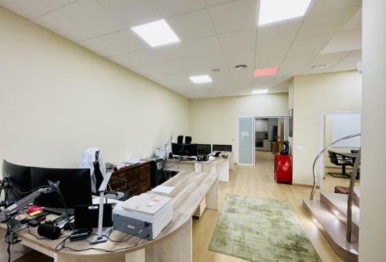 Resale - Commercial - Torrevieja - Centro