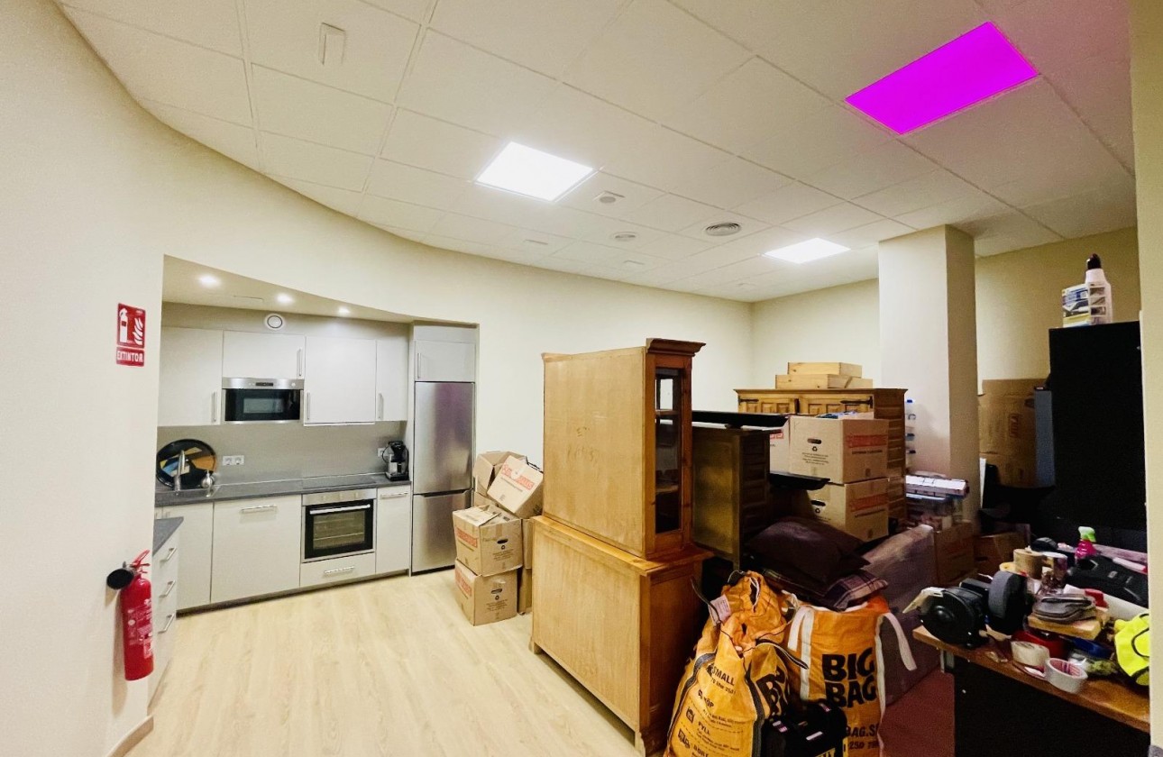 Reventa - Comercial - Torrevieja - Centro