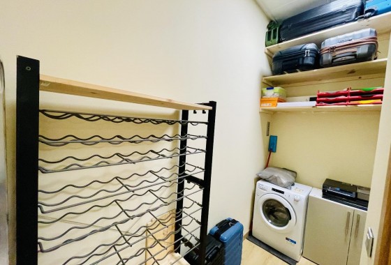 Resale - Commercial - Torrevieja - Centro