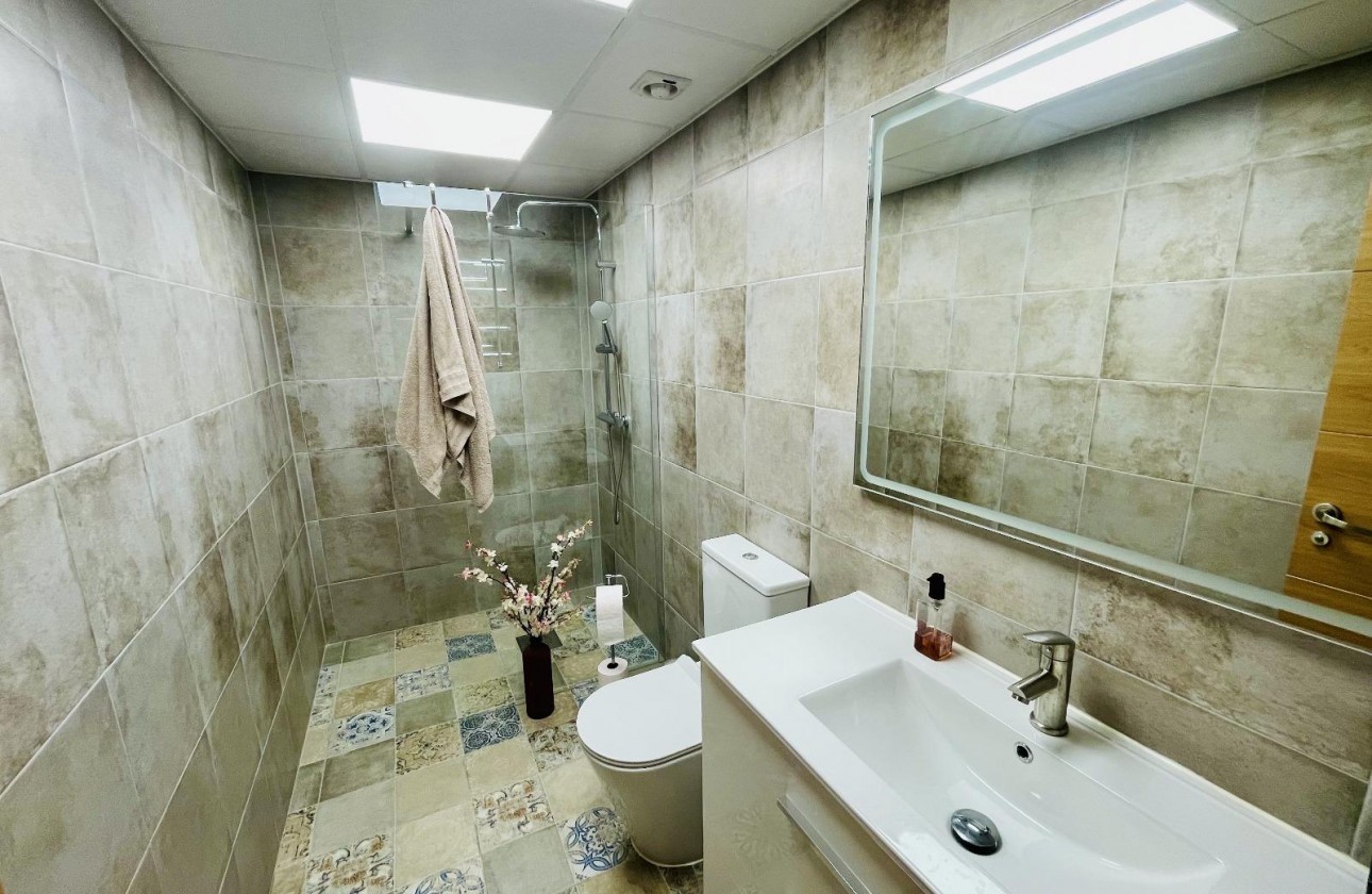 Reventa - Comercial - Torrevieja - Centro