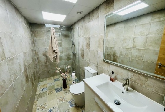 Resale - Commercial - Torrevieja - Centro