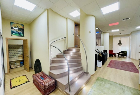 Resale - Commercial - Torrevieja - Centro