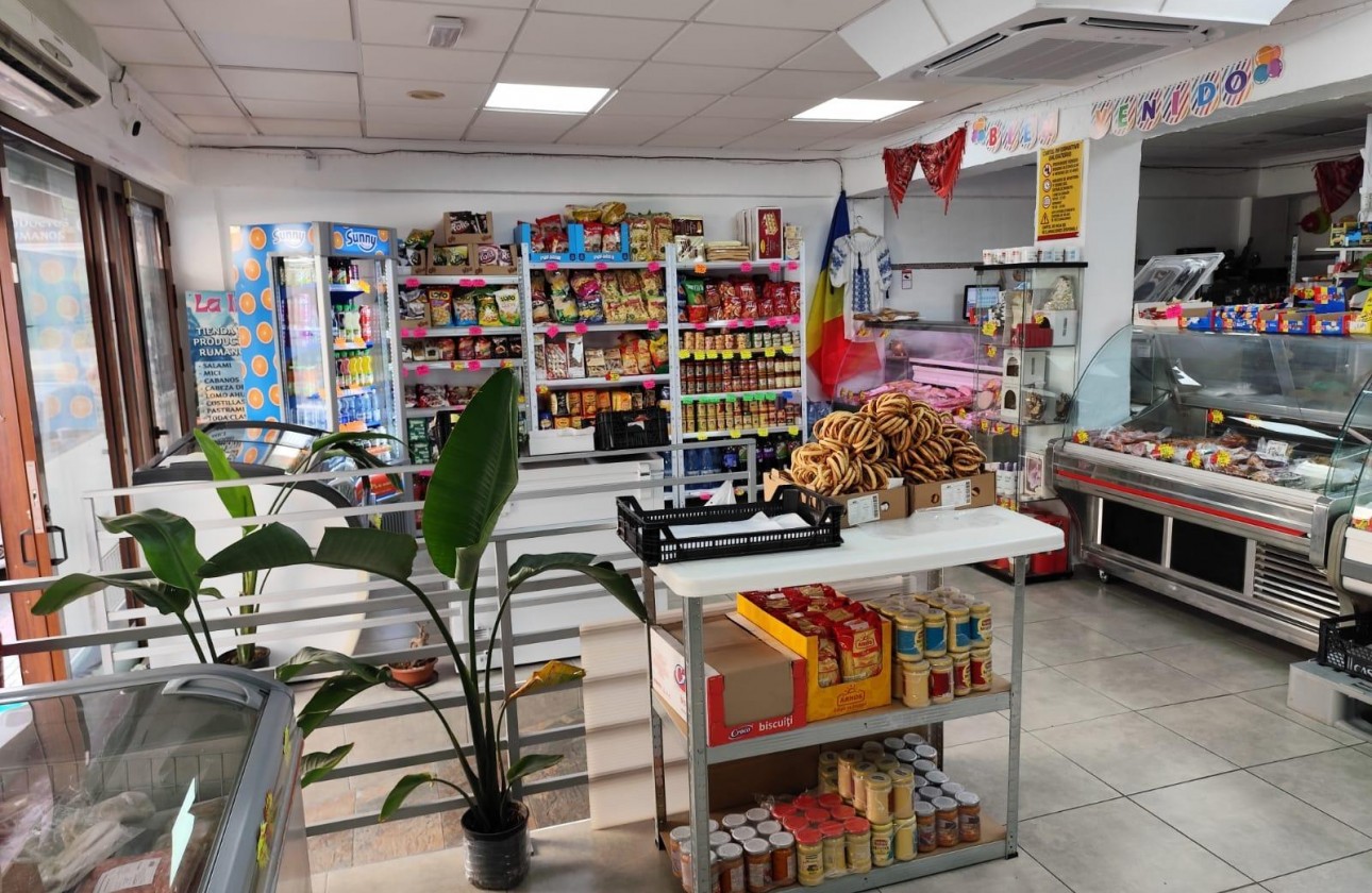 Reventa - Comercial - Torrevieja - Estacion de autobuses
