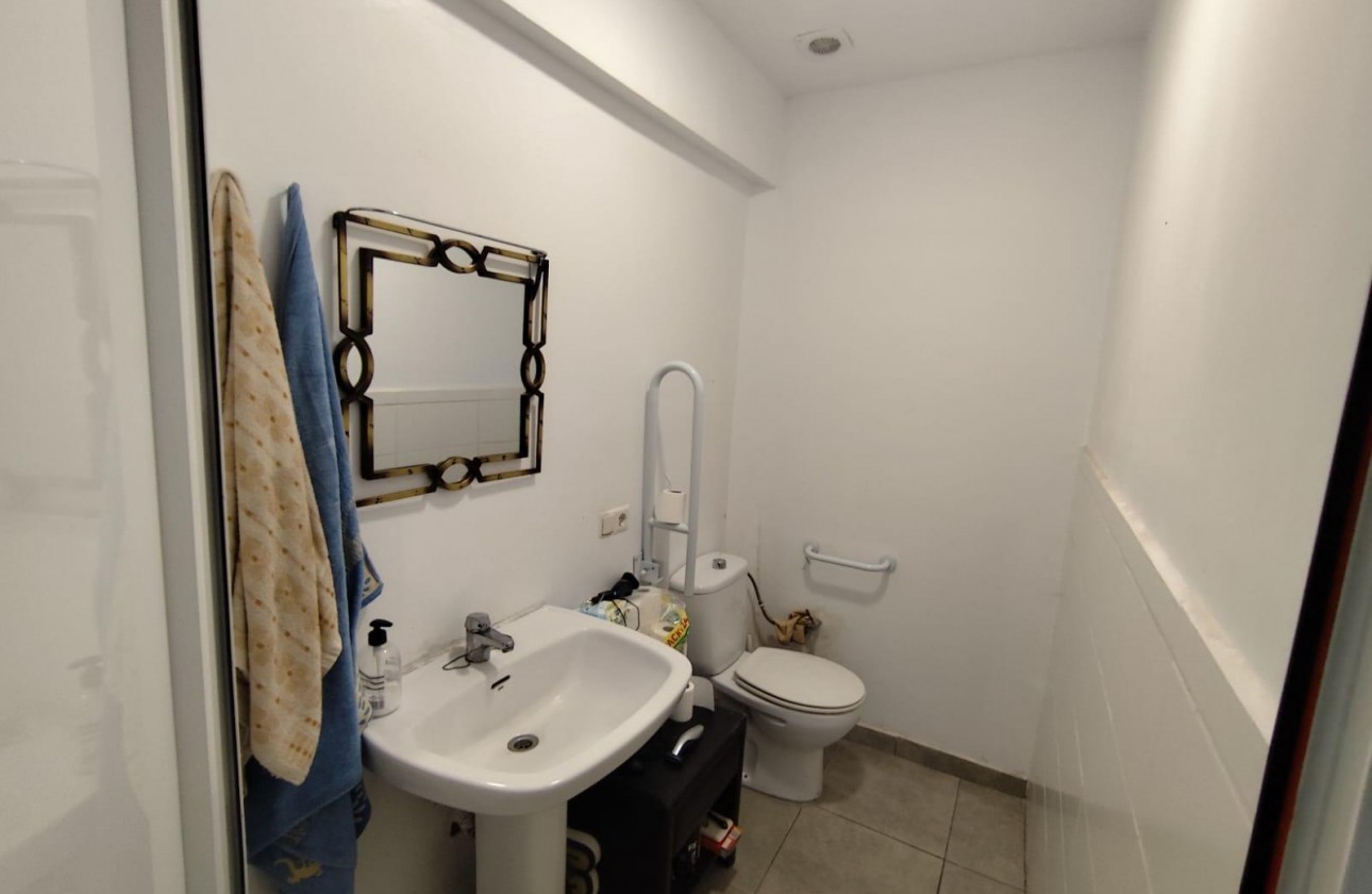 Reventa - Comercial - Torrevieja - Estacion de autobuses