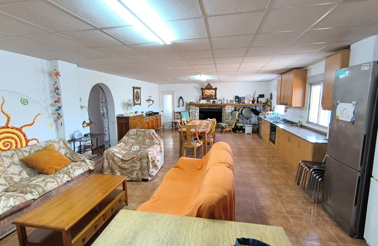 Reventa - Property - Yecla - Inland