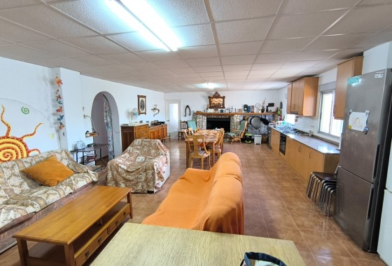 Revente - Property - Yecla - Inland
