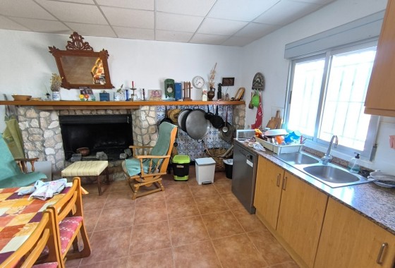 Revente - Property - Yecla - Inland