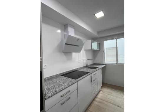 Reventa - Apartamento / piso - Torrevieja - LA MATA