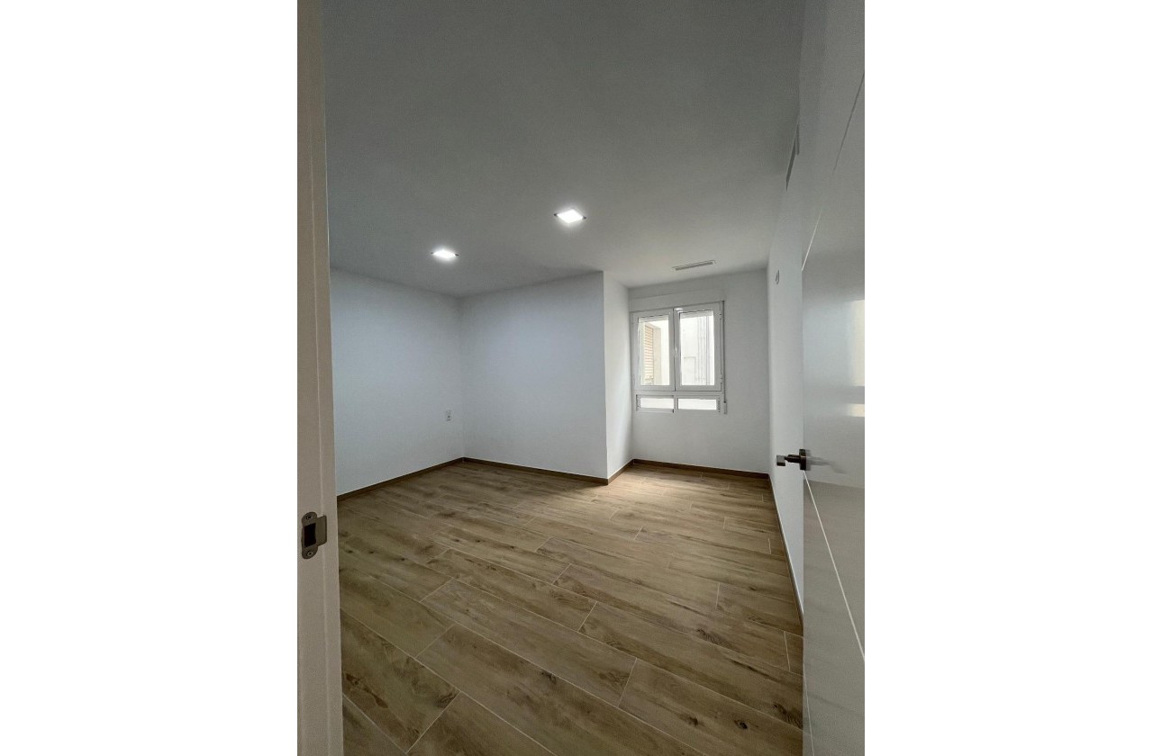 Reventa - Apartamento / piso - Torrevieja - LA MATA