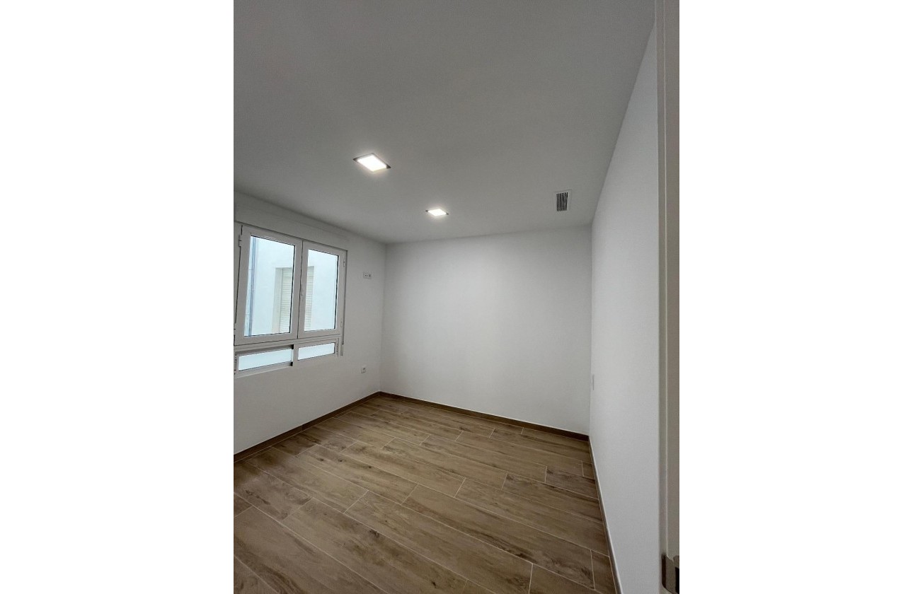 Reventa - Apartamento / piso - Torrevieja - LA MATA