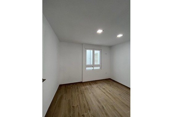 Reventa - Apartamento / piso - Torrevieja - LA MATA