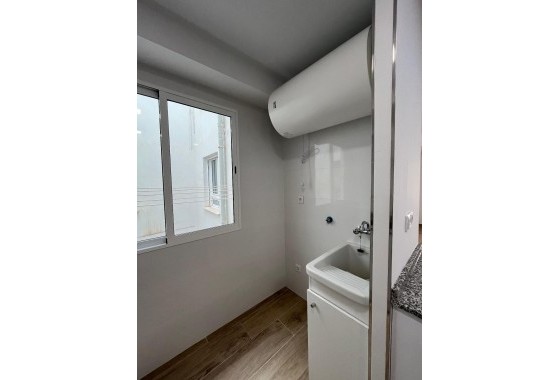 Reventa - Apartamento / piso - Torrevieja - LA MATA
