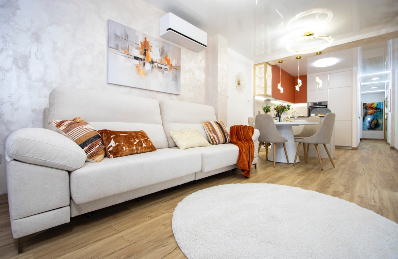 Resale - Apartment / flat - Torrevieja - Costa Blanca