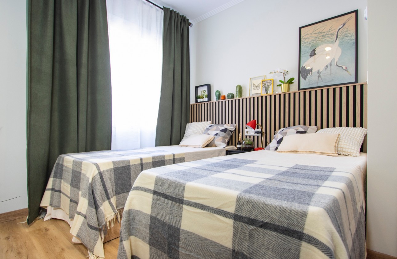 Resale - Apartment / flat - Torrevieja - Costa Blanca