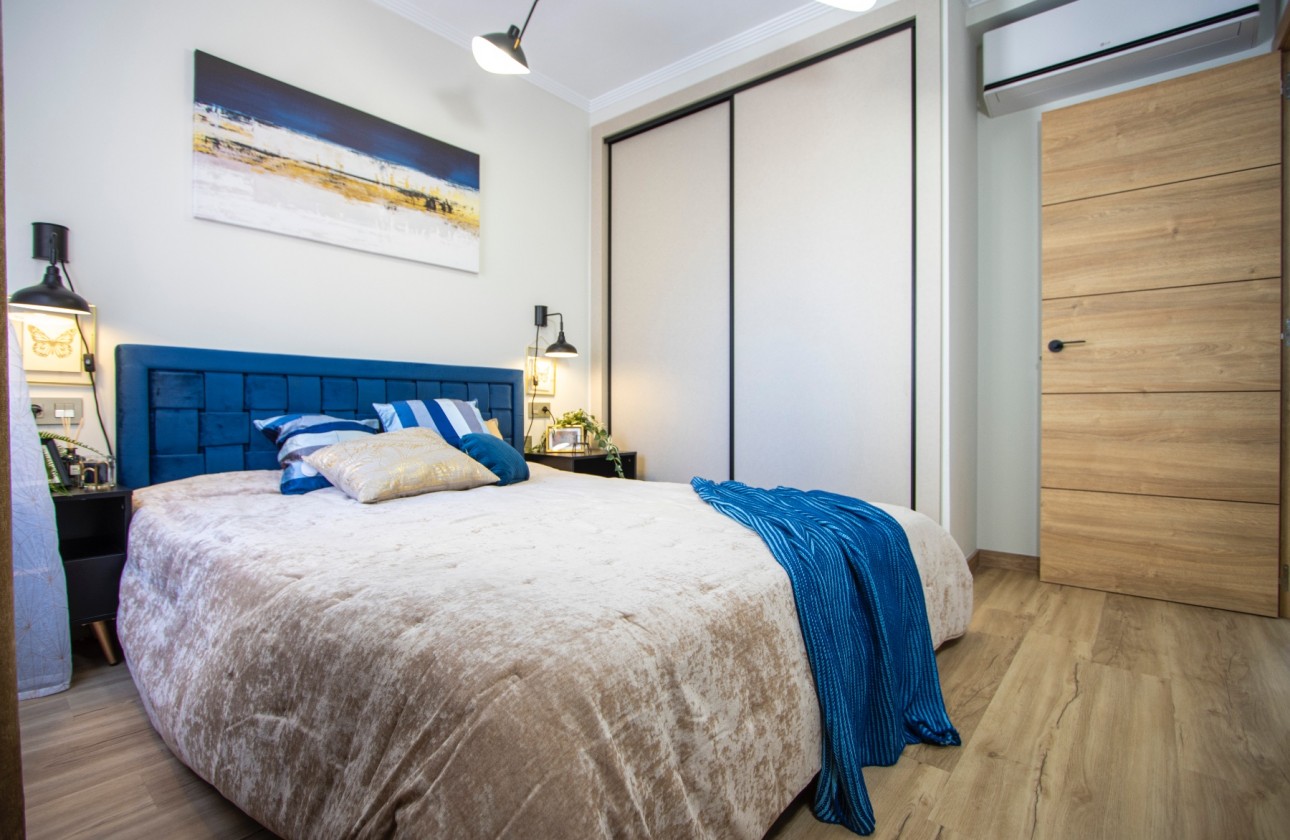 Resale - Apartment / flat - Torrevieja - Costa Blanca