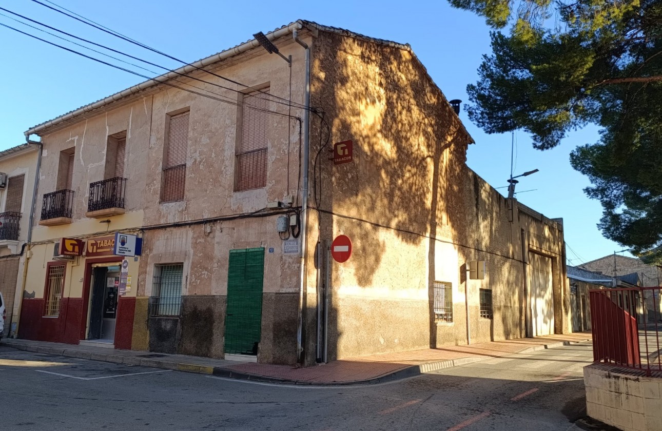 Resale - Villa - Pinoso - Inland